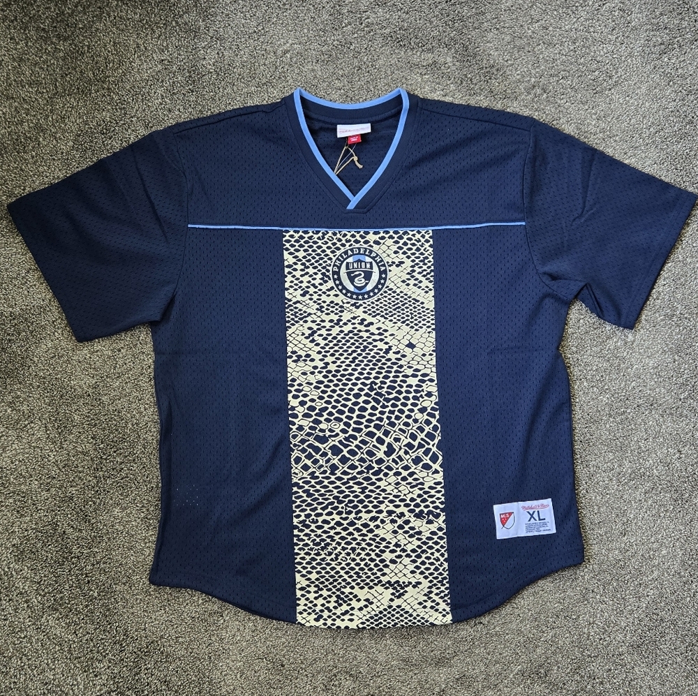 Mitchell & Ness Philadelphia Union Short Sleeve Mesh Tee NEW size XL